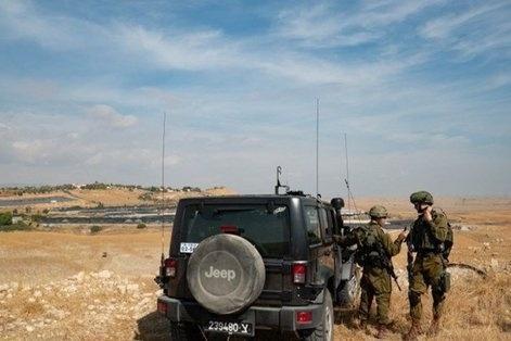 الاحتلال يعتقل شابين تسلّلا عبر السياج الفاصل جنوب قطاع غزة