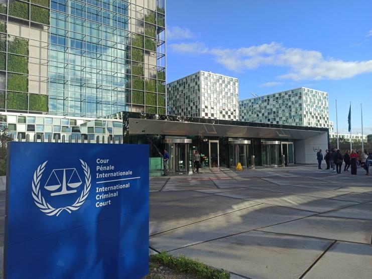  تسليم ملف الشكوى القانونية بقضية اغتيال أبو عاقلة للجنائية الدولية