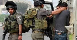 الاحتلال يعتقل 13 فلسطينيا من الضفة والقدس