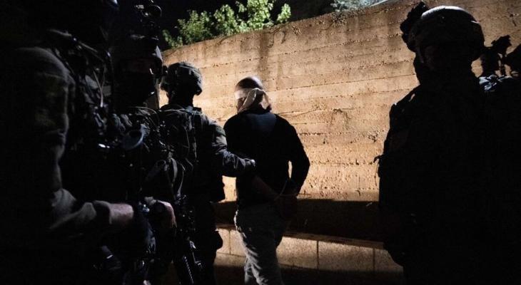 الاحتلال يعتقل 4 فلسطينيين من نابلس والقدس