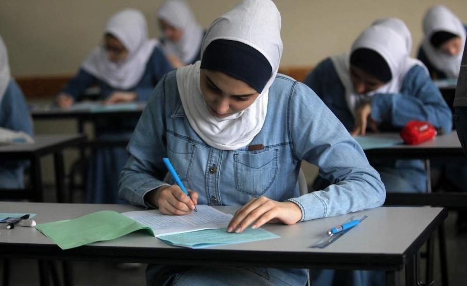 87 ألفًا في فلسطين يبدأون تقديم امتحانات التوجيهي 2023