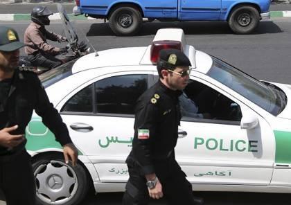 إيران: مقتل 5 رجال أمن في 