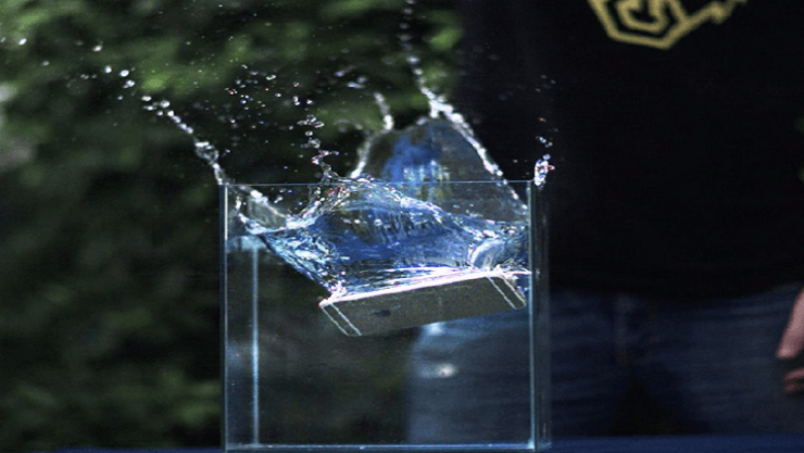 آيفون 7 سيكون مضادا للماء