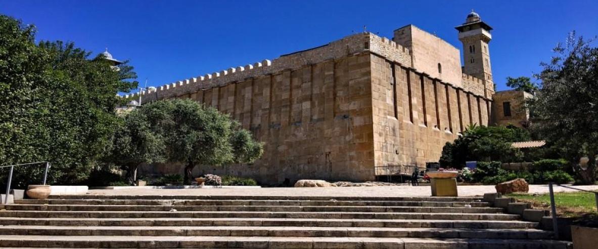 الاحتلال يغلق الحرم الإبراهيمي بحجة الأعياد اليهودية