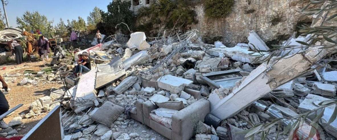 الخليل.. الاحتلال يقمع اعتصاماً في إذنا وترقوميا ويصيب عشرات المواطنين بالاختناق