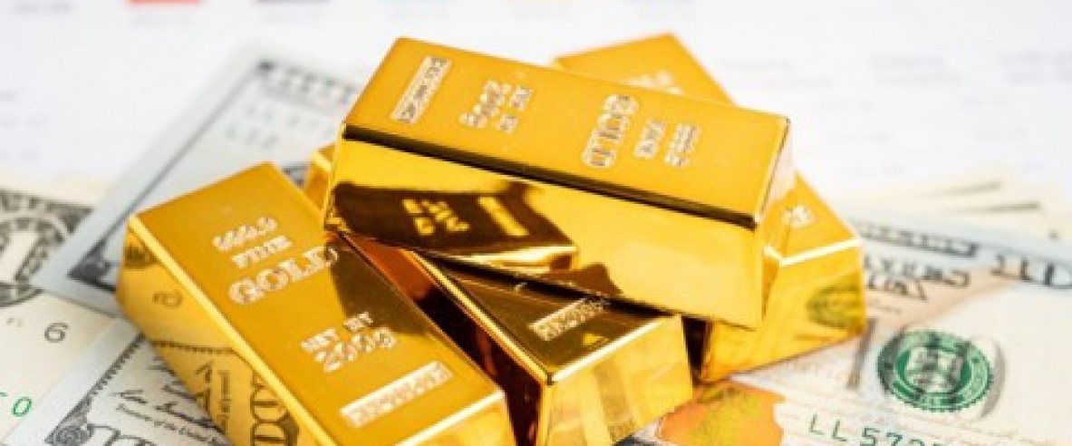 تراجع أسعار الذهب بعد تسجيله مستوى قياسيا