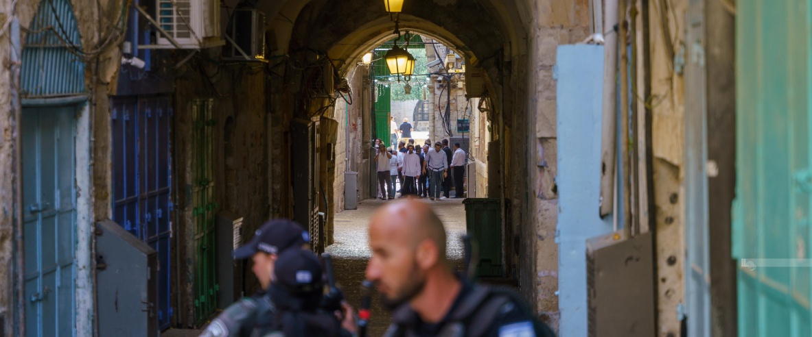 القدس: الاحتلال يجبر المحال التجارية في البلدة القديمة على الإغلاق