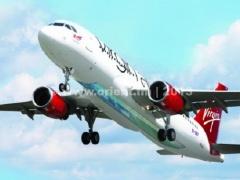 طائرة ركاب مدنية ذات أرضية زجاجية