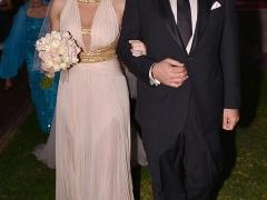 بالصور - كارول سماحة تدخل القفص الذهبى