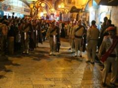 هكذا أضاءت بيت لحم شجرة الميلاد