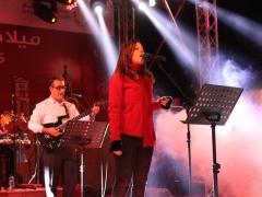 هكذا أضاءت بيت لحم شجرة الميلاد