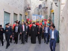 بالصور : المسكونية تنظم مسيرة رحلة الالف طفل الى بيت لحم بمناسبة الاعياد المجيدة