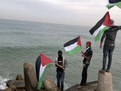 بالصور : قافلة قوارب لكسر الحصار المفروض على قطاع غزة