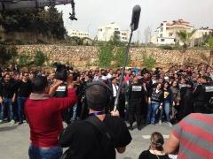 بالصور : المئات يتوجهون للمشاركة في تجارب الأداء لـ Arab Idol في رام الله