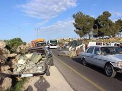 اصابة 26 مواطن في حادث سير وقع صباح اليوم على طريق الخليل بيت لحم ( صور )