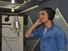 بالصور: محمد عساف يسجل اغنية جديدة من كلمات الشاعر نزار فرنسيس