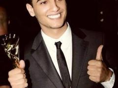 بالصور : محمد عساف أفضل مطرب شاب للعام 2014