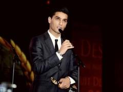 بالصور : محمد عساف أفضل مطرب شاب للعام 2014