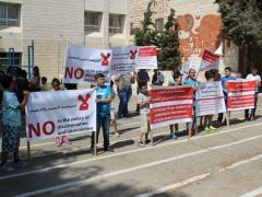 بالصور : وقفة تضامنية امام مدرسة طاليثا قومي