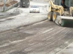 رئيسة بلدية بيت لحم تقوم بجولة لتفقد سير أعمال تعبيد شوارع بيت لحم