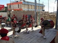 بالصور:- كشافة تيراسنطة تستقبل حارس الاراضي المقدسة على بلاط كنيسة المهد