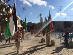 بالصور:- كشافة تيراسنطة تستقبل حارس الاراضي المقدسة على بلاط كنيسة المهد