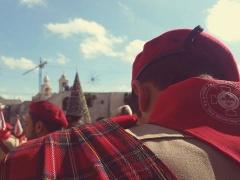 بالصور:- كشافة تيراسنطة تستقبل حارس الاراضي المقدسة على بلاط كنيسة المهد