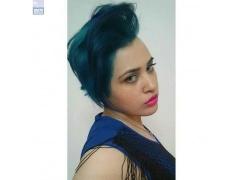 صور: مجنونة هيفاء وهبي تصبغ شعرها بلون غريب..والنصف الأخر تحلقه على الصفر !