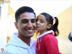 «عساف» وسط آخر زهور غزة