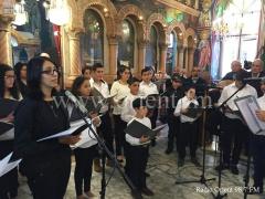 فرقة التراتيل البيزنطية تنشد مجموعة من التراتيل البيزنطية في كنيسة الاباء الاجداد