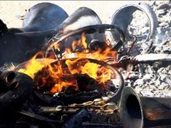 بالصور.. داعش يحطم آلات موسيقية ببني غازي