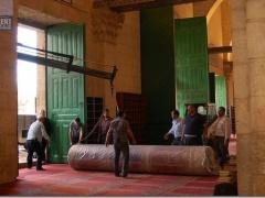 مكرمة ملكية لفرش المسجد الاقصى واسرائيل تحتج