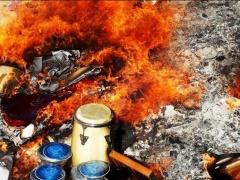 بالصور.. داعش يحطم آلات موسيقية ببني غازي