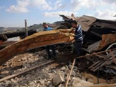 الاحتلال يهدم بركس وبئر بسلواد