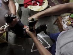 بالصور ... طقوس شعوذة لعلاج المثلية الجنسية