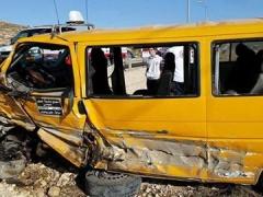 اصابة 11 شخص في حادث تصادم بين مركبتين فلسطينية واستيطانية شرق رام الله