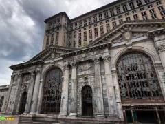 اماكن مهجوره ولكنها مذهله وقمة الروعه