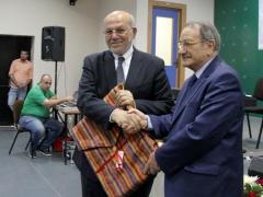 أسرة جامعة بيرزيت تكرَم رئيسها د. خليل هندي