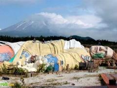 اماكن مهجوره ولكنها مذهله وقمة الروعه