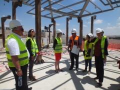 رئيسة بلدية بيت لحم وجوانا منتلو تتفقدان مشروع السوق القديم ومكتب خدمة الجمهور