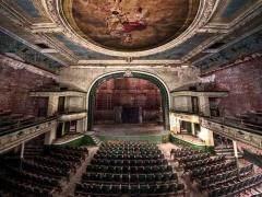 اماكن مهجوره ولكنها مذهله وقمة الروعه