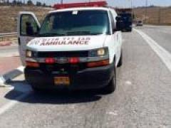 بالصور: فتاة فلسطينية تطعن جنديا اسرائيليا قرب بيتللو شمال رام الله