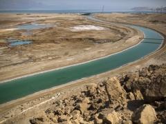 صور| البحر الميت يزداد موتا