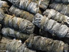 الصين.. أرز بلاستيكي ومكسرات محشوة بالإسمنت