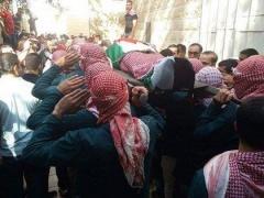 بالصور و الفيديو - انطلاق جنازة الشهيد زواهرة