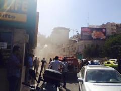 بالصور اخماد حريق في سوبر ماركت في بيت لحم