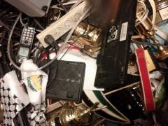 الاحتلال يغلق اذاعة منبر الحرية ويصادر معداتها في الخليل