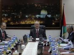 الحكومة الفلسطينية تعقد اجتماعها في الخليل وتتخذ قرارات لتعزيز صمودها