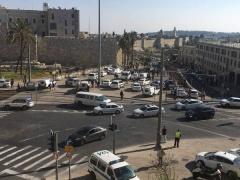 بالفيديو والصور- شهيدان واصابة 3 إسرائيليين في عملية طعن بالقدس المحتلة