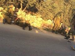 بالصور والفيديو- إصابة 4 جنود إسرائيليين على الأقل بعملية دهس قرب سلفيت